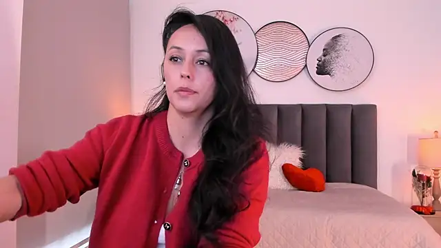 SaharaGarcia   online show from January 8, 5:41 pm