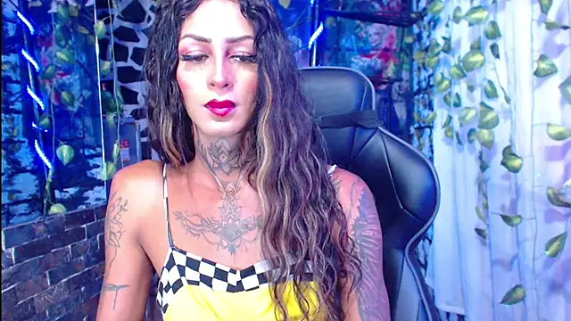 kissingdevil online show from January 11, 10:18 pm