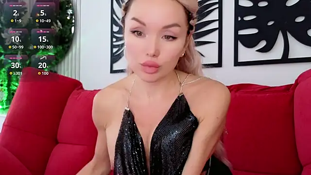 Snapshot of WhiteBunny chatting on December 23, 8:02 am WhiteBunny online show from December 23, 8:02 am