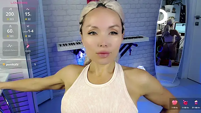 WhiteBunny online show from September 26, 9:49 am