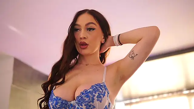 HotSkinnyX online show from December 4, 10:25 am