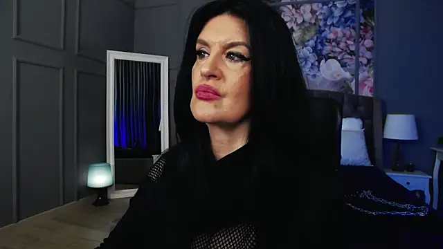 DomMelissaW online show from December 23, 12:00 am