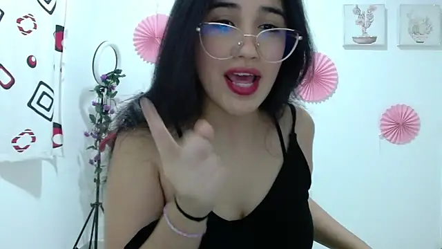 Snapshot of InocentHeaven1 chatting on October 27, 12:44 am InocentHeaven1 online show from October 27, 12:44 am