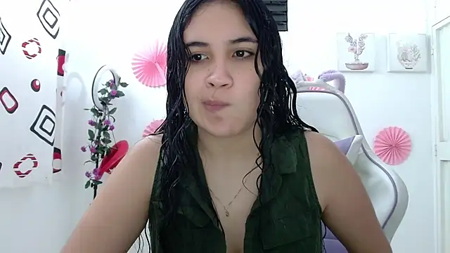 Snapshot of InocentHeaven1 chatting on October 9, 1:00 pm InocentHeaven1 online show from October 9, 1:00 pm