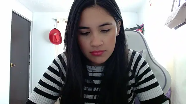 Snapshot of InocentHeaven1 chatting on February 26, 1:00 pm InocentHeaven1 online show from February 26, 1:00 pm