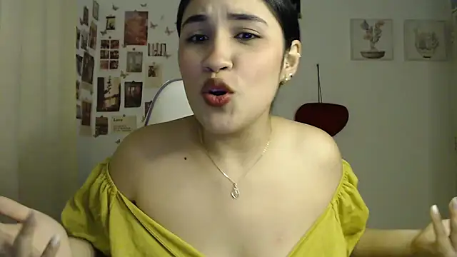 Snapshot of InocentHeaven1 chatting on June 17, 11:47 pm InocentHeaven1 online show from June 17, 11:47 pm