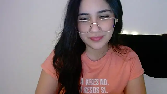 InocentHeaven1 online show from March 7, 1:01 am