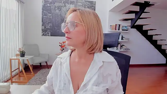 Snapshot of jane_turner chatting on October 7, 1:23 pm jane turner online show from October 7, 1:23 pm