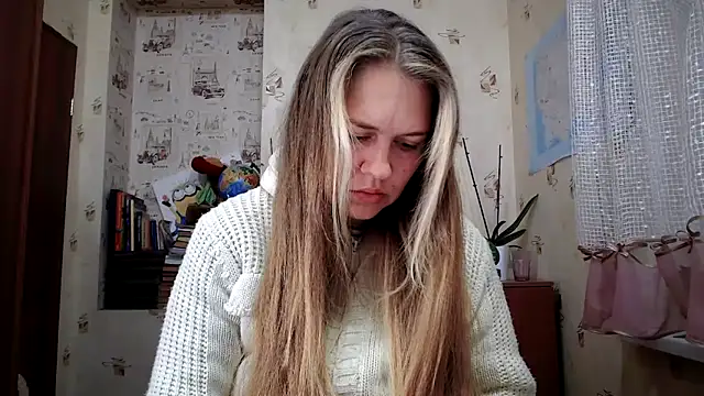 Snapshot of dream_alexa chatting on October 18, 2:24 am dream alexa online show from October 18, 2:24 am