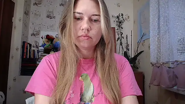 Snapshot of dream_alexa chatting on September 13, 3:17 am dream alexa online show from September 13, 3:17 am