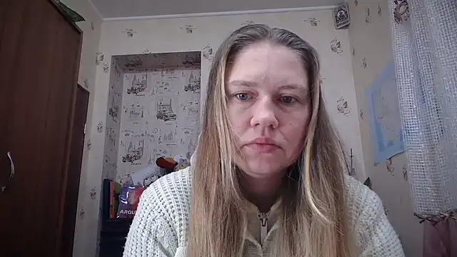 Snapshot of dream_alexa chatting on November 25, 3:07 am dream alexa online show from November 25, 3:07 am