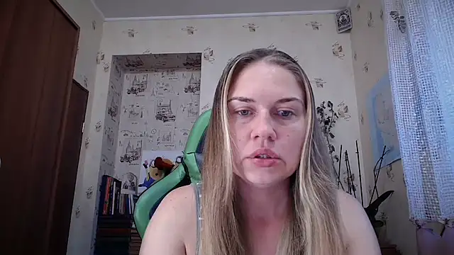 Snapshot of dream_alexa chatting on September 11, 3:45 pm dream alexa online show from September 11, 3:45 pm