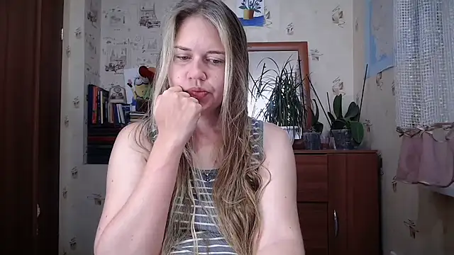 Snapshot of dream_alexa chatting on September 23, 4:36 pm dream alexa online show from September 23, 4:36 pm