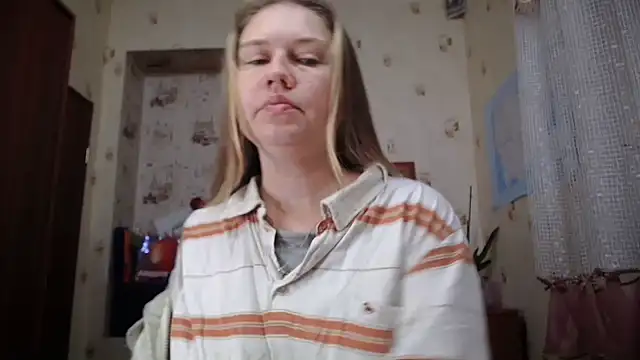 Snapshot of dream_alexa chatting on November 7, 2:38 am dream alexa online show from November 7, 2:38 am