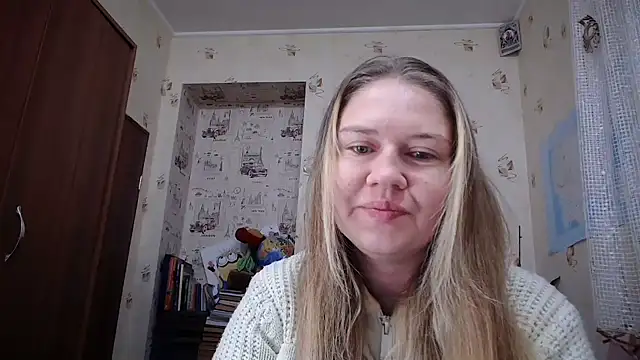 Snapshot of dream_alexa chatting on October 28, 2:23 am dream alexa online show from October 28, 2:23 am