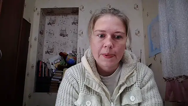 Snapshot of dream_alexa chatting on October 27, 2:23 am dream alexa online show from October 27, 2:23 am