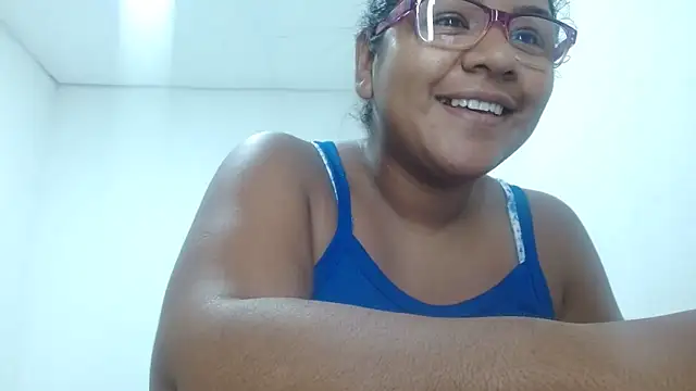 Snapshot of victoris chatting on February 19, 1:19 pm victoris online show from February 19, 1:19 pm