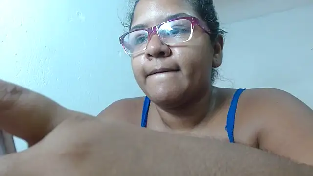 Snapshot of victoris chatting on February 9, 7:45 pm victoris online show from February 9, 7:45 pm