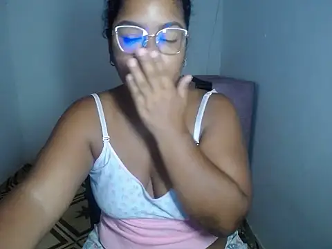 victoris online show from May 17, 1:11 pm