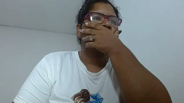 Snapshot of victoris chatting on February 18, 1:47 am victoris online show from February 18, 1:47 am