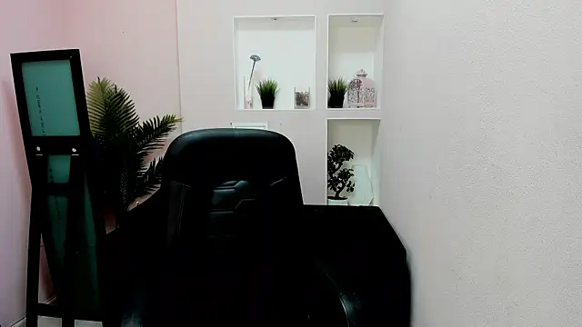 Persephoni online show from March 6, 5:46 am