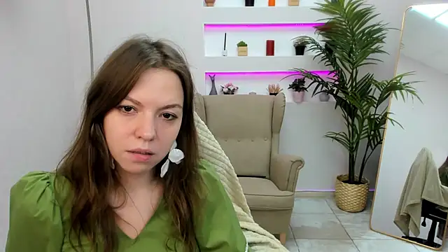 Snapshot of Persephoni chatting on July 11, 10:48 am Persephoni online show from July 11, 10:48 am