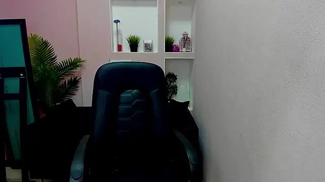 Persephoni online show from November 13, 10:41 am