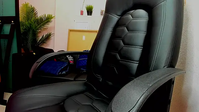 Persephoni online show from March 9, 8:51 am