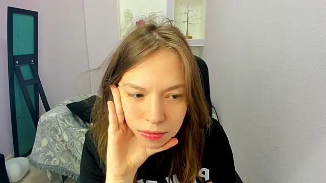 Persephoni online show from March 20, 3:35 pm