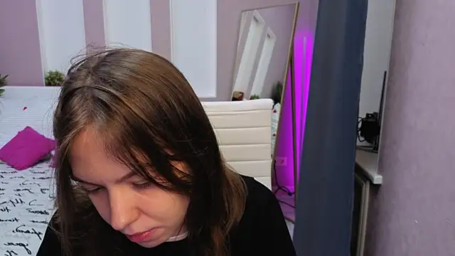 Persephoni online show from March 1, 3:56 pm