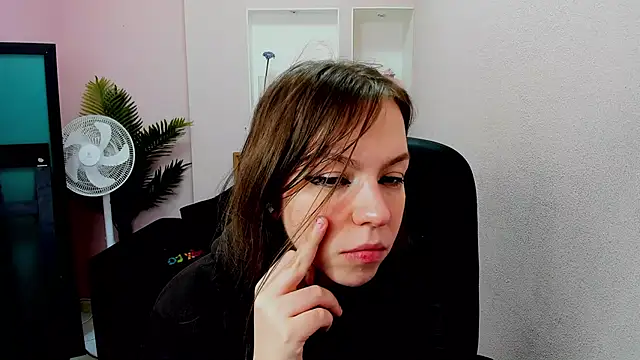 Persephoni online show from March 2, 10:05 am