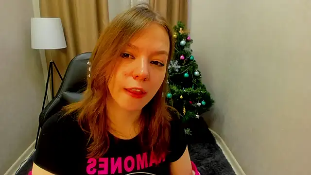 Persephoni online show from December 20, 9:06 pm