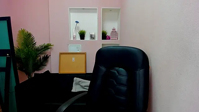 Persephoni online show from September 19, 8:24 pm