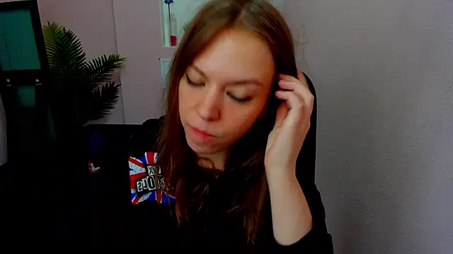 Persephoni online show from November 3, 12:27 am