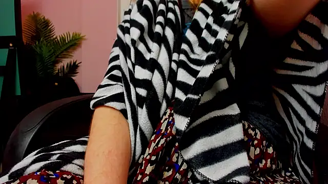 Persephoni online show from September 13, 4:01 am