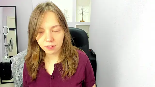 Persephoni online show from March 13, 3:39 pm