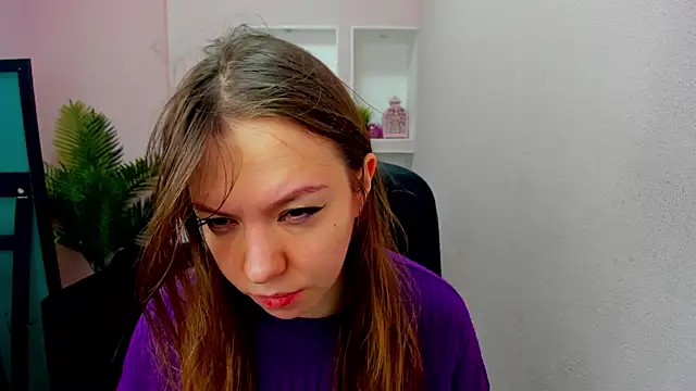 Persephoni online show from October 4, 3:46 pm