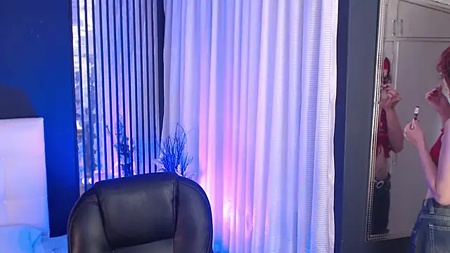 LiaVillalobos online show from February 12, 12:05 pm