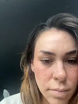 LeaGambit   online show from February 19, 6:05 pm