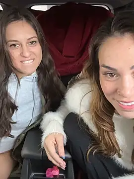 Snapshot of LeaGambit__ chatting on November 21, 5:12 pm LeaGambit online show from November 21, 5:12 pm