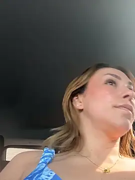 LeaGambit   online show from April 16, 5:25 pm