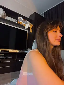 itssophiie online show from April 28, 6:56 pm