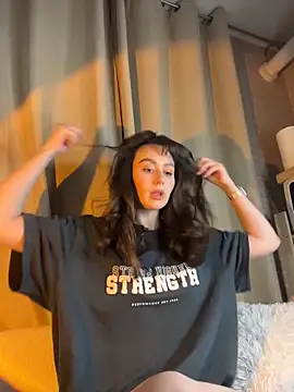 itssophiie online show from February 20, 10:44 pm