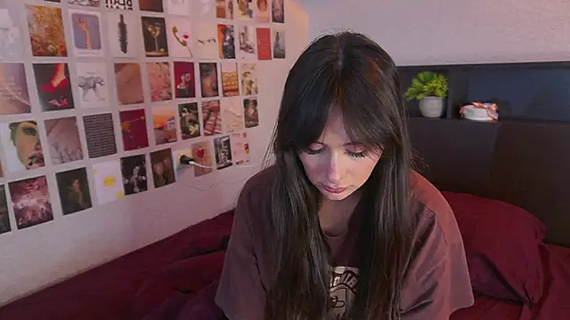 Snapshot of itssophiie chatting on September 10, 12:04 pm itssophiie online show from September 10, 12:04 pm