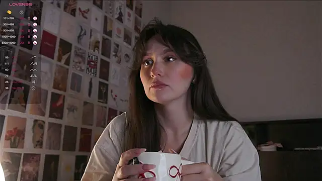 Snapshot of itssophiie chatting on October 2, 4:43 pm itssophiie online show from October 2, 4:43 pm