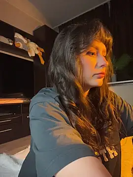 itssophiie online show from April 14, 6:57 pm