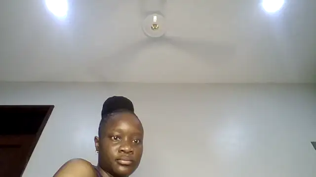 sweet sassy  online show from April 15, 1:44 am