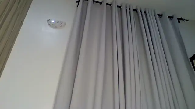 sweet sassy  online show from February 27, 2:23 am