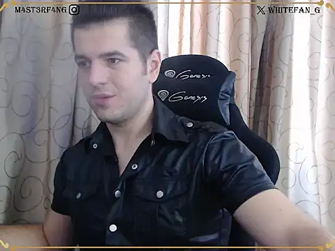Snapshot of alphafingod chatting on October 23, 12:26 pm alphafingod online show from October 23, 12:26 pm