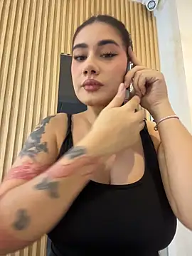 clarachanelricek online show from February 25, 7:25 pm